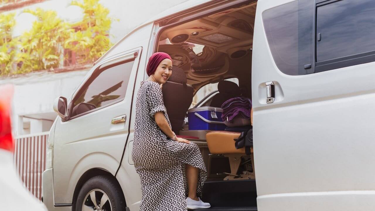 23-seater mini bus | 23-Seater Bus Charter